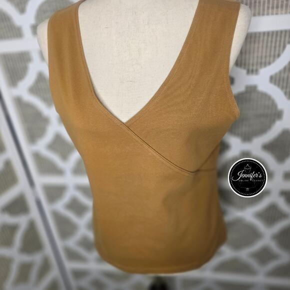 3/$25 Five Diamonds Deep Mustard V Neck Sleeveless Top Size Large - Picture 5 of 10